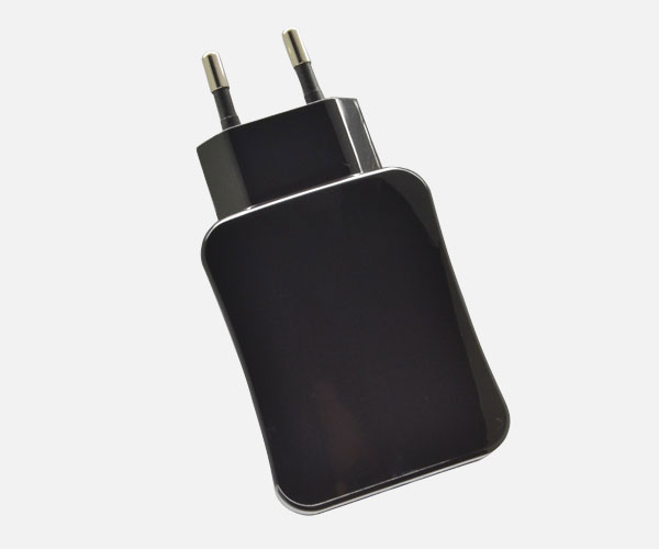 4.2A Two USB Ports Wall Charger with Smart IC 03